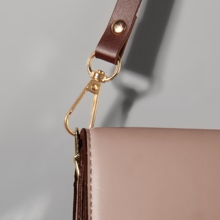 Genuine leather bag, adjustable, with carbines, 60 ± 2 cm × 1.2 cm, brown color/gold-6