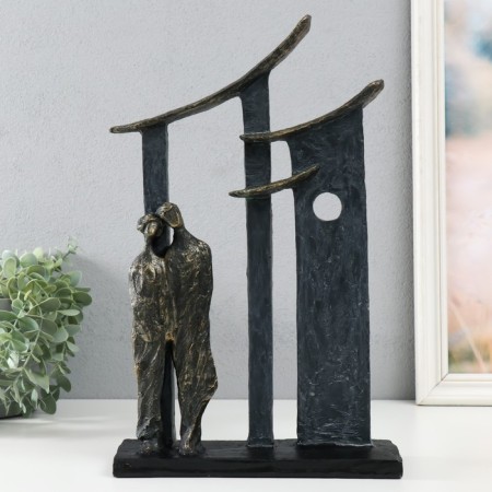 Polystone souvenir "Two in the city" under metal 24x7.7x37.4 cm