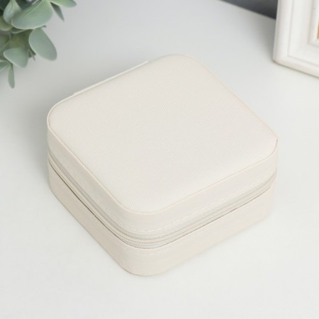 Casket to the leatherette for jewelry "Elegy. Square" White 5x10x10 cm