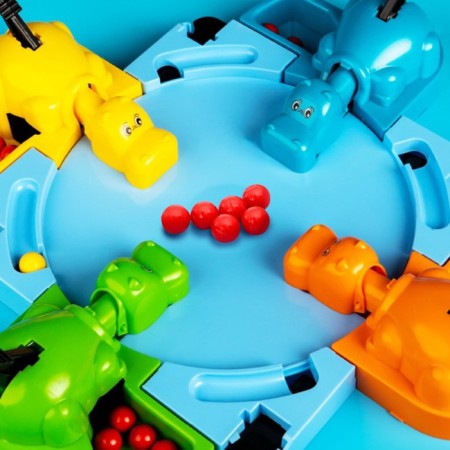 Board game for the speed “File Bobo”, 4 Hippo, 2-4 players, 3+-4
