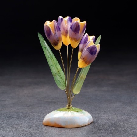 Souvenir "Crocus flowers", 5 flowers, selenite-1