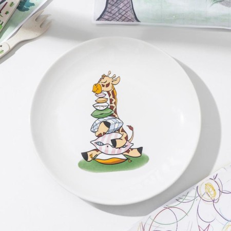 Plate "Giraffe", D = 18.5 cm-1