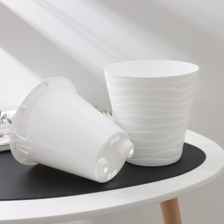 Kashpo for flowers with an insert "Valencia", 2 l, white color-3
