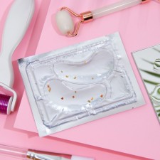 Hydrogel patches for the eyes 