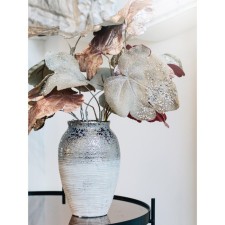 Decorative vase 