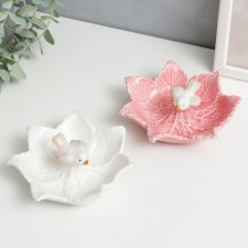 Souvenir ceramics stand 