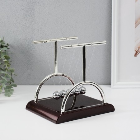 Pendulum "Technic balls" Square column 18 x 17 x 15 cm-1