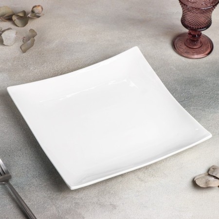 Porcelain dish for submitting Magistro "Blanche. Square ", d = 26 cm, white color