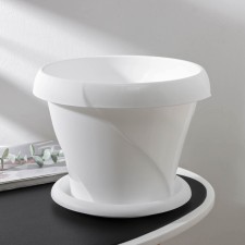 Pot with the Podon 