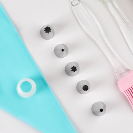 Confectionery set "Ice", 9 objects: blade, brush, adapter, bag 30 × 15 cm, nozzles 5 pcs-2