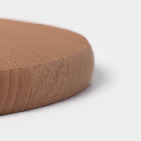 Doska is a pronounced premium "Round", with a met alternate pen, d = 25 cm, thickness 1.7 cm, beech-9