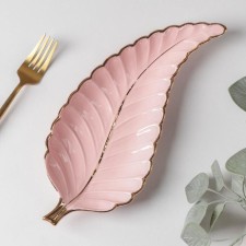 Ceramic serving dish 