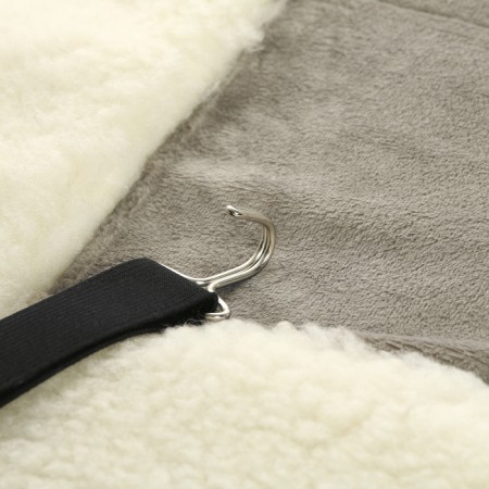 Nabbage on the seat Matech Alaska Line, fur, 48 x 52 cm, white, gray-2