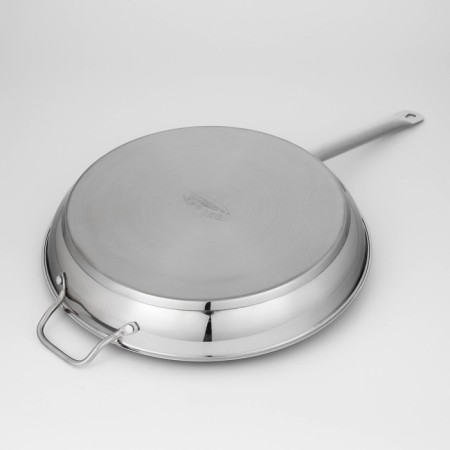 Skoroda "General catering", D = 40 cm, wall thickness 0.8 mm, bottom of the cassation is 3.5 mm, induction-1