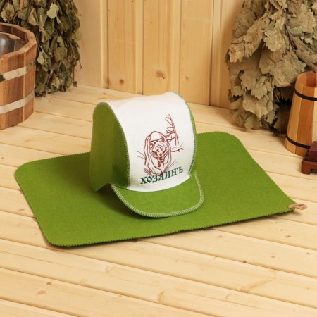 Set for the bath: the hat and rug "owner" green-7