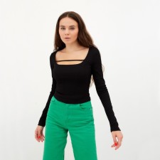 Female jumper with a neckline Mist, p. 48-50, black