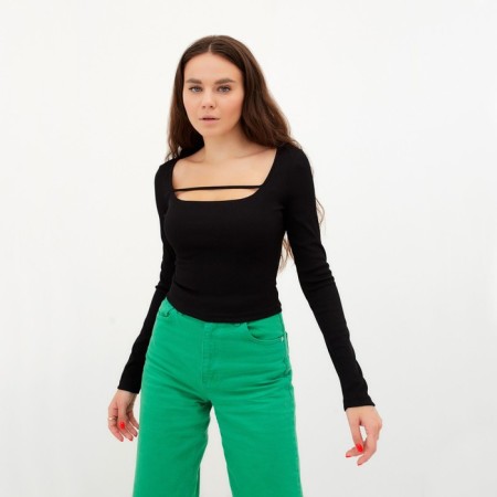 Female jumper with a neckline Mist, p. 48-50, black