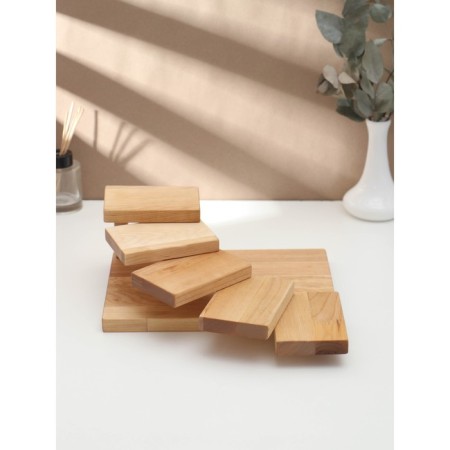 Board for feeding with catwalks, a storyteller 28 × 19.5 × 11cm, birch-2