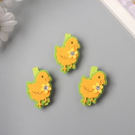 Decor for creativity wood, felt "clothespin. Chick with a flower" Set 3 pcs 1.8x3x5.1 cm 1047339