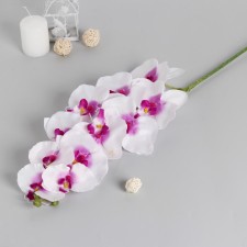 Artificial flowers 
