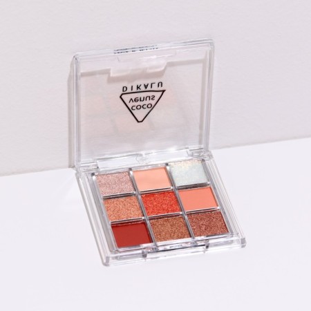 Palette of eyelid shadows with glitter 9 colors-2