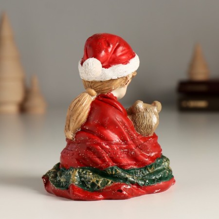 Polystone souvenir "Baby in a red blanket with a teddy bear" 7.5x6x8.5 cm-2
