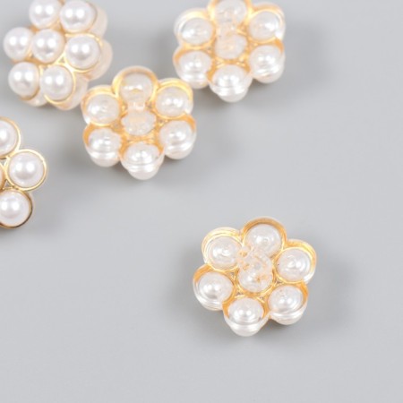 Button plastic for creativity "Pearl flower" 2x2x1 cm-1