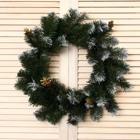 Wreath "classic" snow -white (gold cones) 45 cm-1