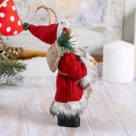 Santa Claus "in a red fur coat, with forest guns" 16 cm-3