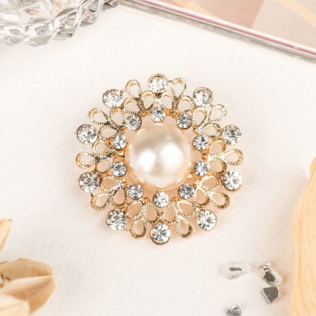 Brooch "Pearl Flower" plumeria, white color in gold