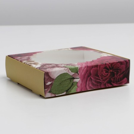 Box for Makarun with low sides, confectionery packaging, “Flower”, 11x 11x 3 cm