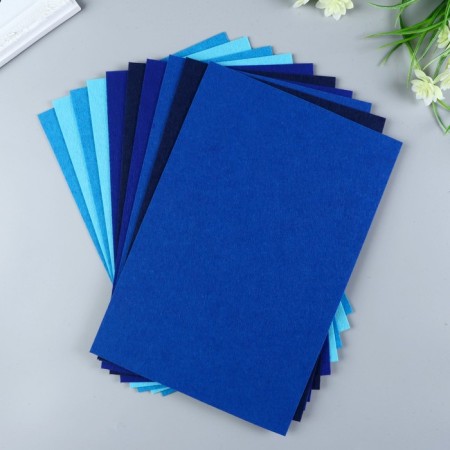 A set of felt (hard) 1 mm 20x30 cm 10 sheets. Blue assorted