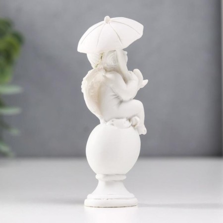 Polystone souvenir "Snowty angel in a pink wreath, on a ball under an umbrella" 8.5x3.8x3 cm-1