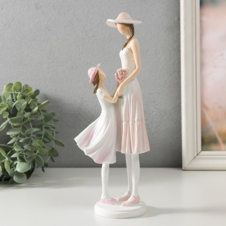 Polystone souvenir "Mom and daughter in hats" 9.5x7.5x26 cm