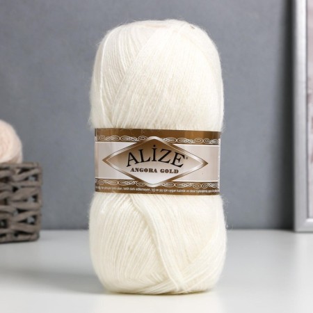 Yarn "Angora Gold" 20% wool, 80% acrylic 550m/100g (450)