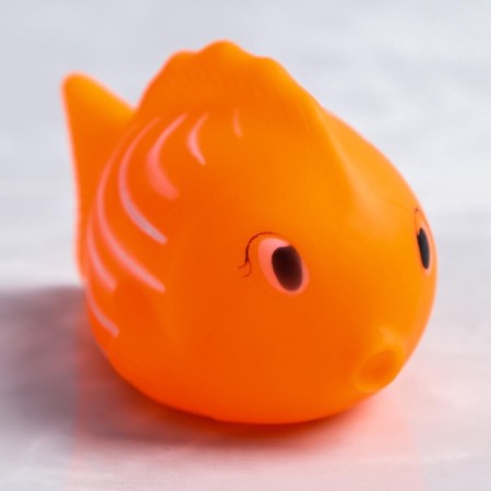 Rubber toy for the bath "Miracle fish", 9 cm, with a squeak, color mix, crush me-11