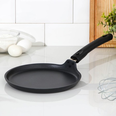 The pan -pancake “Tradition”, D = 22 cm, removable handle, anti -stick coating, black color
