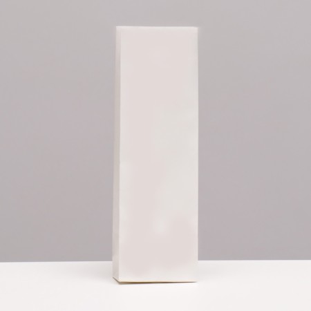 Package package packing, white, three -layer, glossy, 5.5 x 3 x 17 cm