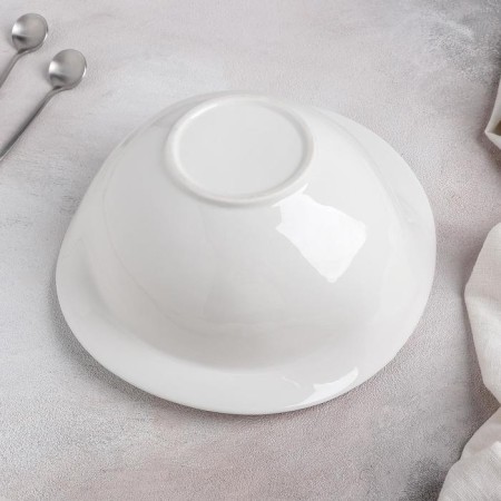 Ceramic dish on the stand "Estet. Whirlwind ", d = 24 cm, white color-2