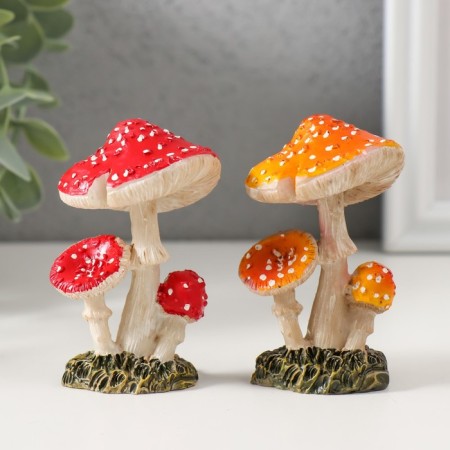 Polystone souvenir "Three red fly agaric" mix 8.9x5.8x5.4 cm