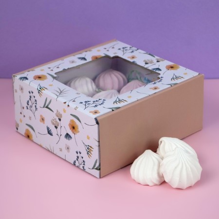 Self -charged box, with a window, "splendor" 19 x 19 x 9 cm