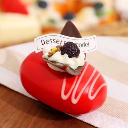 Flee - Magnet "Cake Bonbon" Vishnya, 8x5x6cm-1