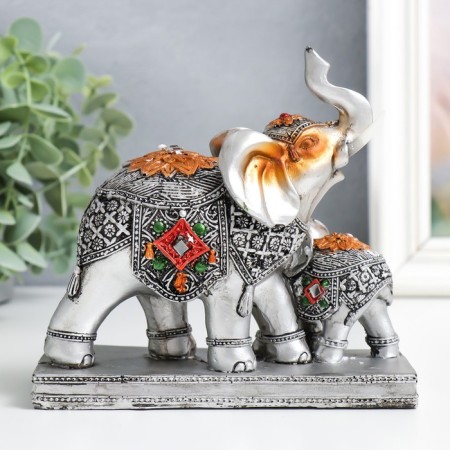 Souvenir Polystone "elephant with an elephant in the Popon with a band" silver 14x6.3x13.5 cm-3