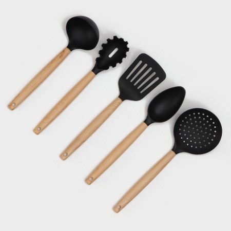 A set of kitchen utensils of the Brownie Dolyan, 5 objects, nylon-1