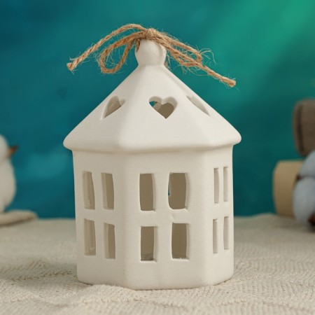 Figure with backlight "House with hearts" 7x7x10cm-1
