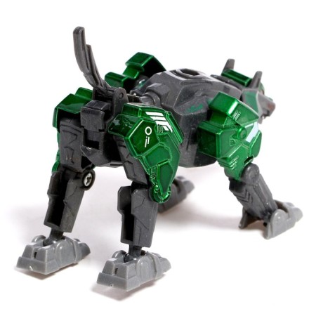 Robot St. John's wort “cheetah”, with metal elements, is transformed-5
