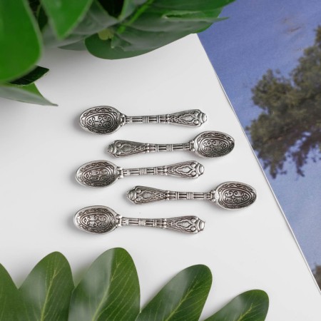 Souvenir wallet metal "Carved spoon" (B28849) 5x1.1 cm