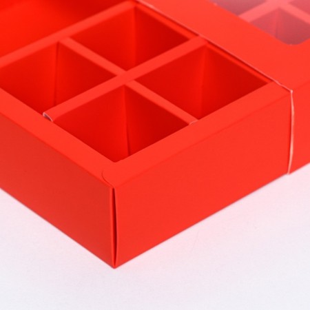 Box under 8 sweets + chocolate, with a window, scarlet, 17.7 x 17.7 x 3.8 cm-3