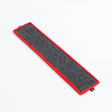 The clawtete is large, with impregnation, 67 x 14 cm, carpet, mix-2