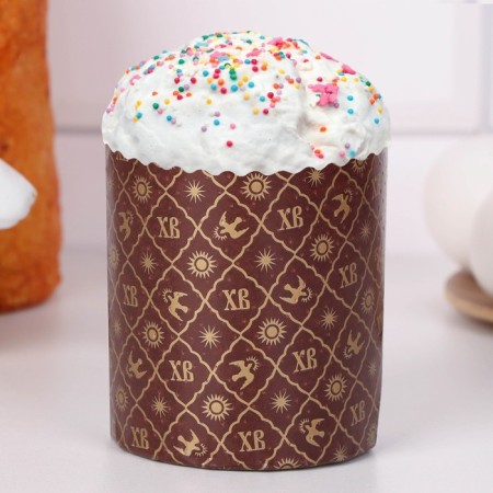 Paper form for cake "XV" 70 x 85 mm, (packaging 2400 pcs)